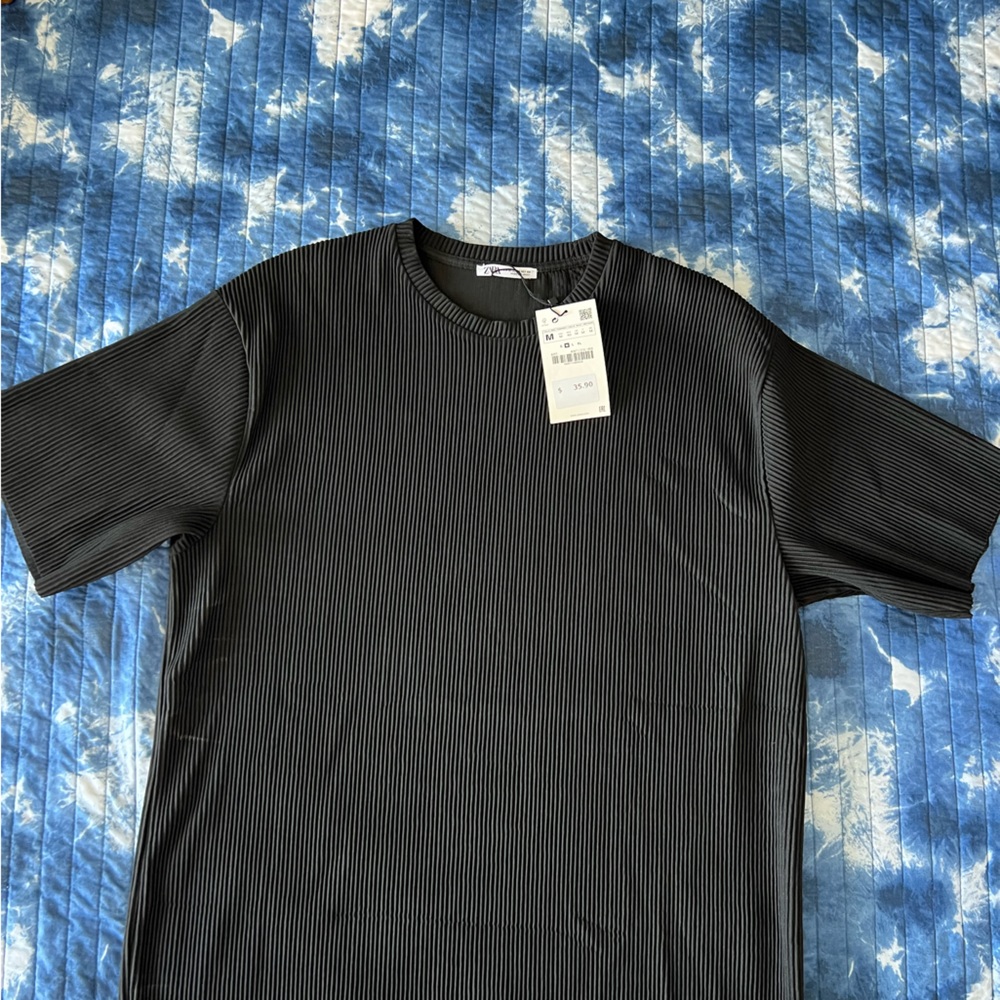 Zara black pleated shirt short sleeve